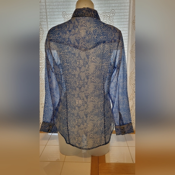 Cumberland Outfitters sheer blue/white button down western shirt size M - Picture 4 of 5